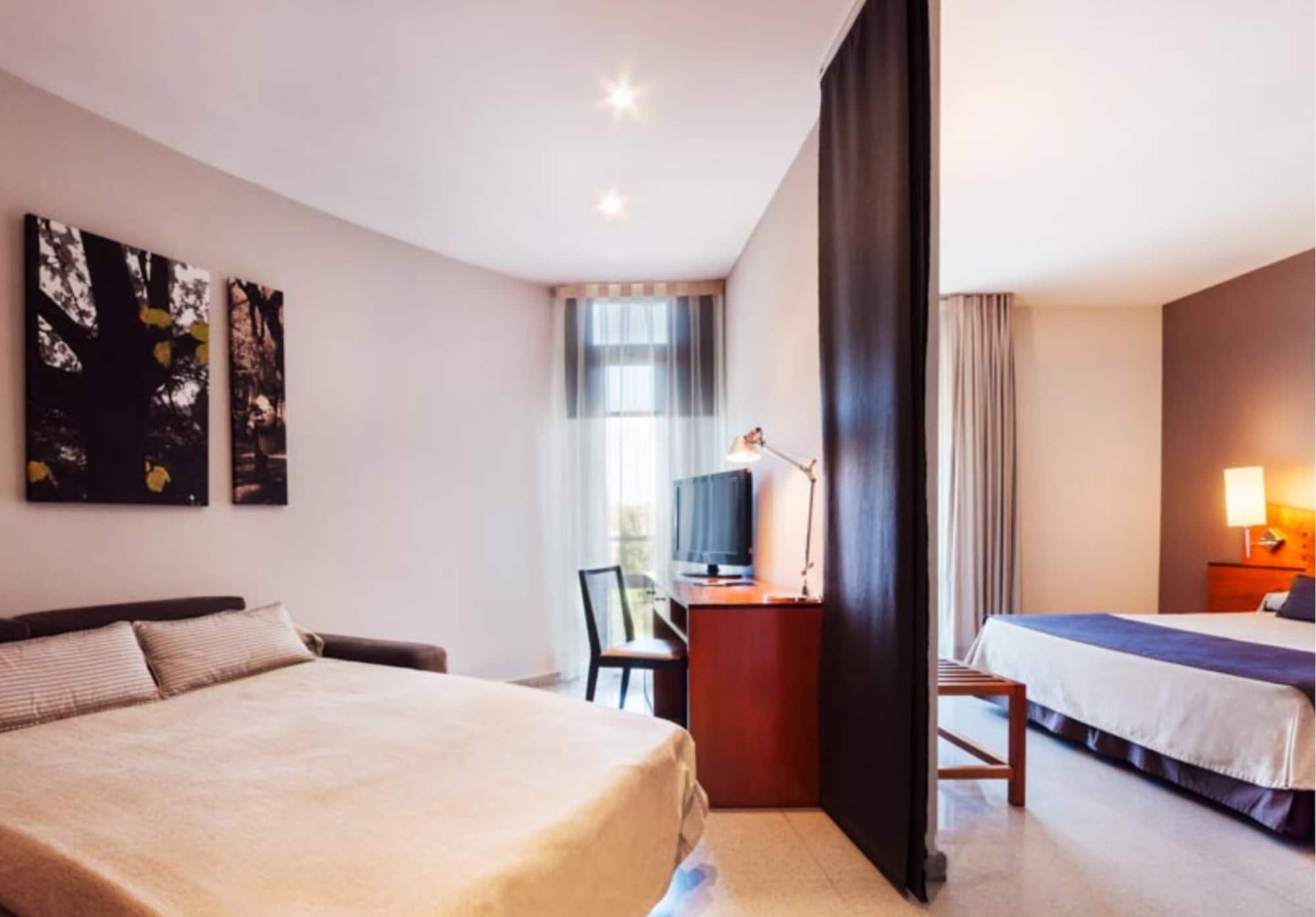 Hotel กราโนแยร์ส ภายนอก รูปภาพ
