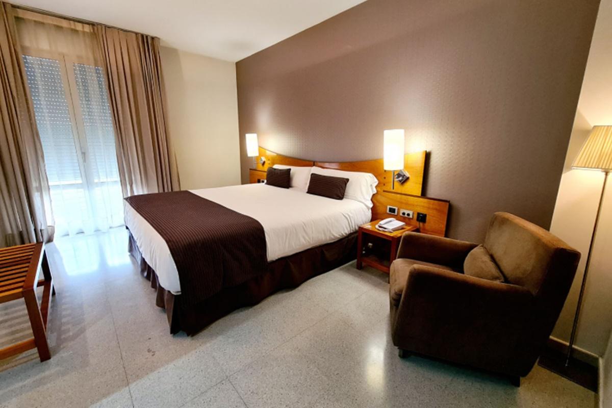 Hotel กราโนแยร์ส ภายนอก รูปภาพ