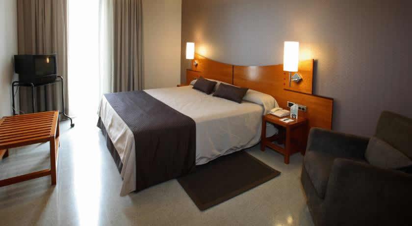 Hotel กราโนแยร์ส ภายนอก รูปภาพ