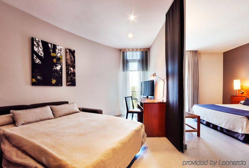 Hotel กราโนแยร์ส ภายนอก รูปภาพ