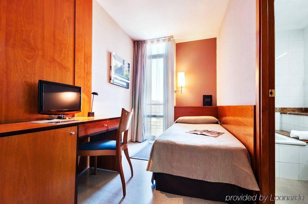 Hotel กราโนแยร์ส ภายนอก รูปภาพ